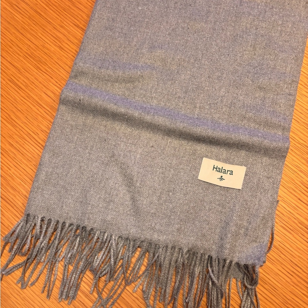 HALARA Soft Gray Fringe Scarf NEW